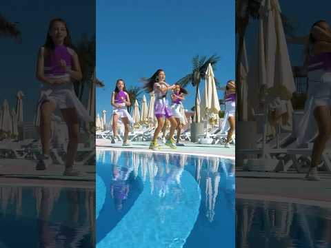 Mirela Colesnic - Cu mâinile sus