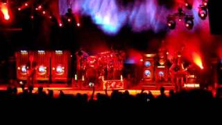 preview picture of video 'Rush - Witch Hunt - Time Machine Tour Kansas City 2010.AVI'