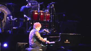 Elton John & Ray Cooper - Funeral For A Friend / Tonight