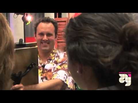 download lagu mp3 mp4 Caricature Melbourne, download lagu Caricature Melbourne gratis, unduh video klip Caricature Melbourne