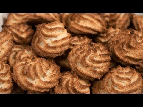 Danish marcipan petit fours - Marcipan Swirls
