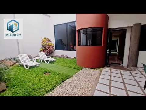 Se vende casa independiente en Rohrmoser.
