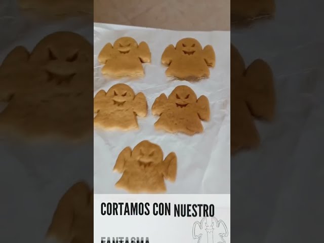 Vídeo relacionado con 8 Piezas Moldes Galletas Halloween, 3D Prensables Juego de Cortadores de Galletas de Halloween, Plástico Reutilizable Moldes para Galletas para Cookies Fondant Pasteria Decoración