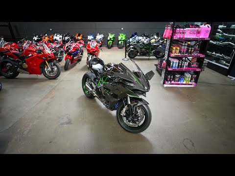 2015 Kawasaki Ninja H2R Carbon / Walk Around Clip