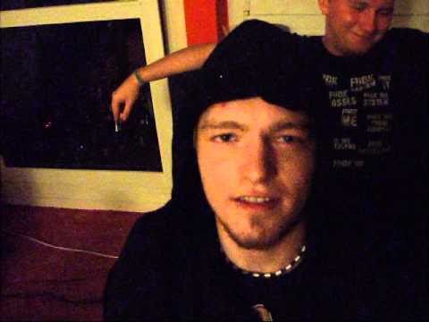 knallhartes Feedback zum 7. Song der doublerainbomygod showband