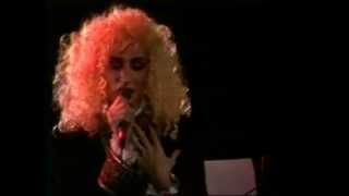 Viktorija-Rat i mir live