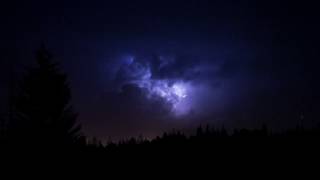 Эффект присутствия: звуки молний, грозы, дождя - Видео онлайн