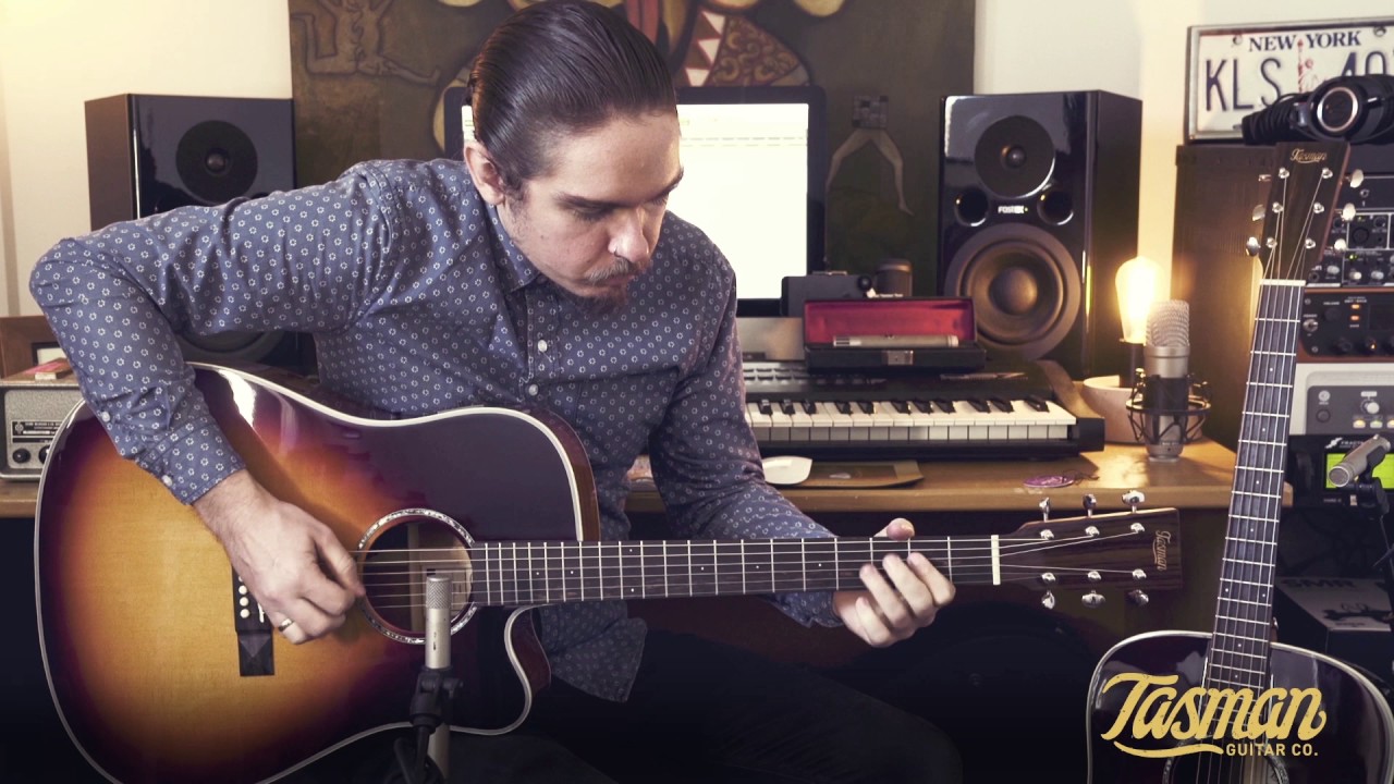 Tasman Admiral TA300-E Dreadnought Acoustic Electric Guitar w/Case