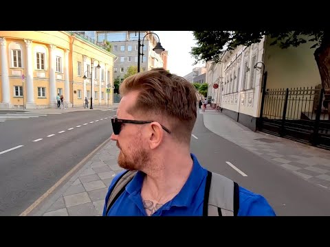 Walking Down My Favourite Moscow Street 👀