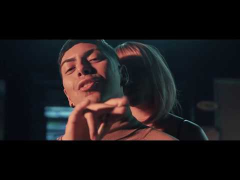 Anda Sola   Carlos Best feat Jonna Torres y Maiky Escobar