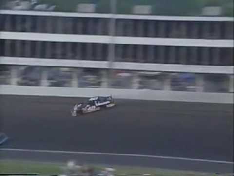 1994 Coca-Cola 600: Bobby Hamilton spins (#8)
