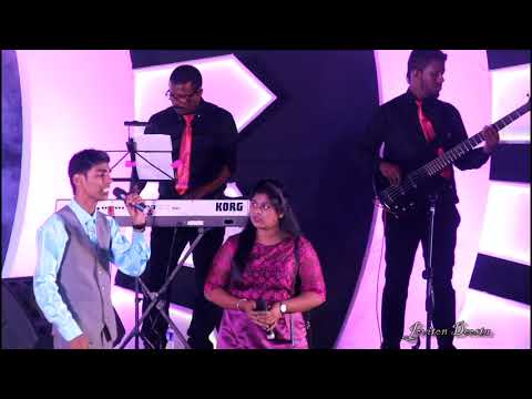 Cipriano D'souza & Aviella D'souza singing konkani song 'Agent Fottkire' at Goencho avaz 2018 finals