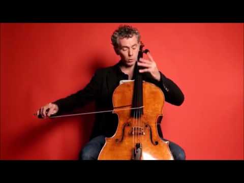 Frotter les cordes au violoncelle