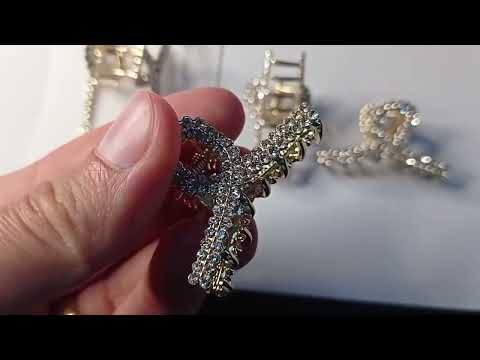 PIRANHA METAL DOURADA COM STRASS 3,5 CM