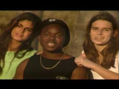 MC Roger feat. Shortly Shaw - She's 2 sexy (Video Oficial)