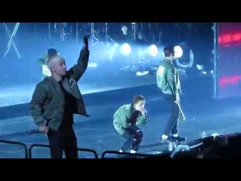 [HD FanCam] BIGBANG 2015 WORLD TOUR 'MADE' - New Jersey - Fantastic Baby