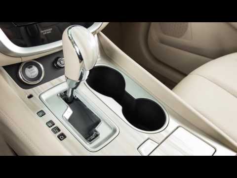 2017 Nissan Murano - Interior Storage