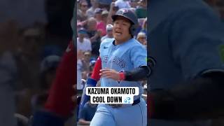 The only way to cool down Kazuma Okamoto! #MLB #Toronto #BlueJays