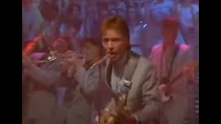 Freak - Bruce Foxton (Top of the Pops 1983)