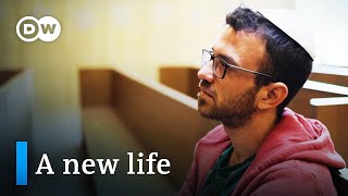 Video: Orthodox Jews start new life in Germany - DW Documentary