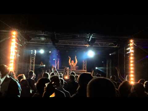 Klundert "laat alles los" [Closing set Ontpop Festival 2014: Dj Yorick, Mc O-Boy & Kid Future]