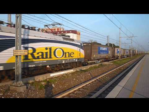 RailOne E474.102 in transito in DD [MRI Marcianise - Tarvisio BV] @ Calenzano!!