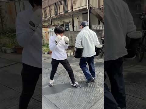 42日目のジャブ→右ミドル→左ミドル×2→ワンツー