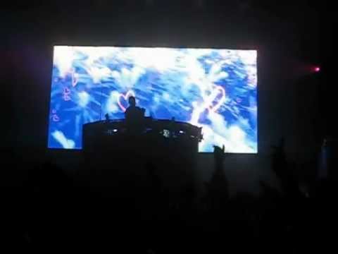 Kaskade - I'm In Love (Alex Gaudino) | Houston 2012