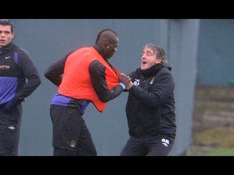 Mario Balotelli vs. Roberto Mancini - Training fight