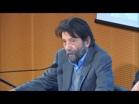 Massimo Cacciari: «Leggere solo un libro all'anno non vuol dire leggere»