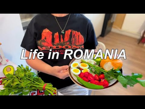 Life in Eastern Europe in a small mountain Town of ROMANIA 🇷🇴 