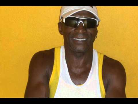 Super Beagle: "Mama Cry" (feat. Terror Fabulous)