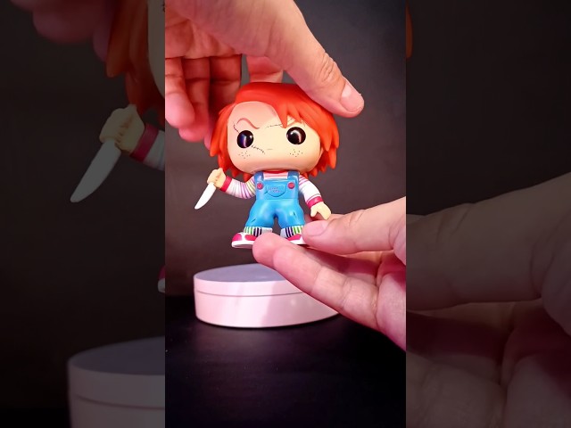 Vídeo relacionado con Funko Pop! Movies : Chucky - Figura de Vinilo Coleccionable - Idea de Regalo- Mercancia Oficial - Juguetes para Niños y Adultos - Movies Fans - Muñeco para Coleccionistas y Exposición