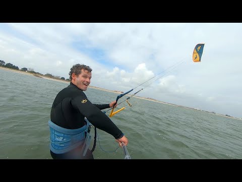 KITE SURF, le champion Etienne Lhote partage ses coups de cœur en Bretagne