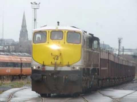 Irish Rail class 071 (079) + Tara Mines - Alexandra Road, Dublin.