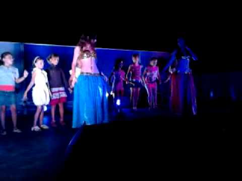 An improvised belly dance lesson with belly dance duet Emira