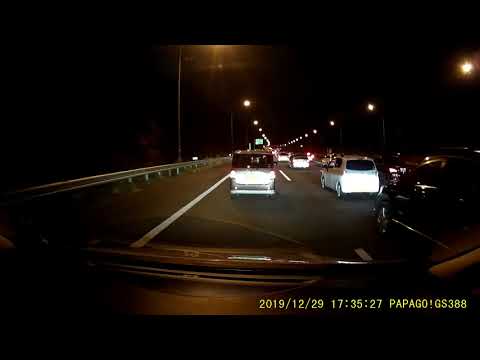 2019 1229 173358 横浜町田IC付近渋滞