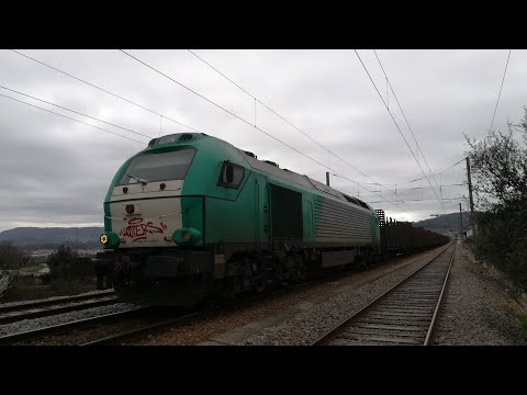 Comboio internacional n° 48898 Ibercargo 037 Barcelos