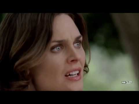 Bones 2x11 - Brennan watches Max and Russ drive off