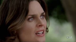 Bones 2x11 - Brennan watches Max and Russ drive off