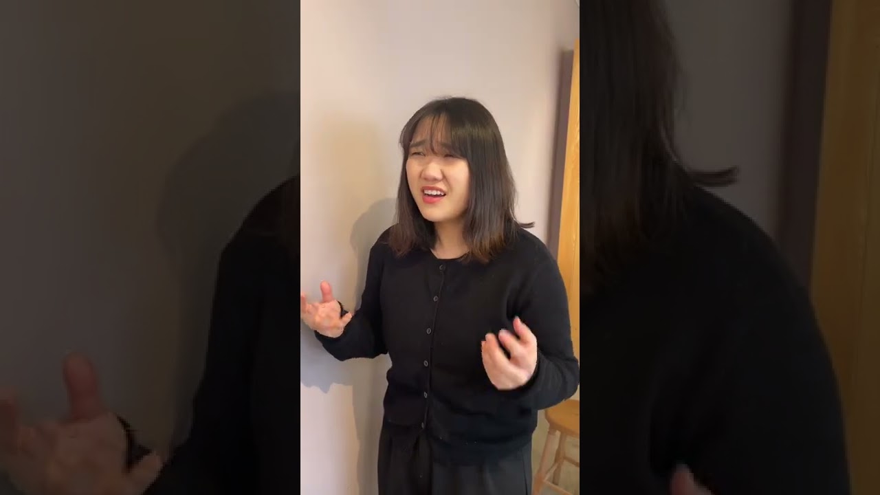 How do you say I am a student in Japanese?