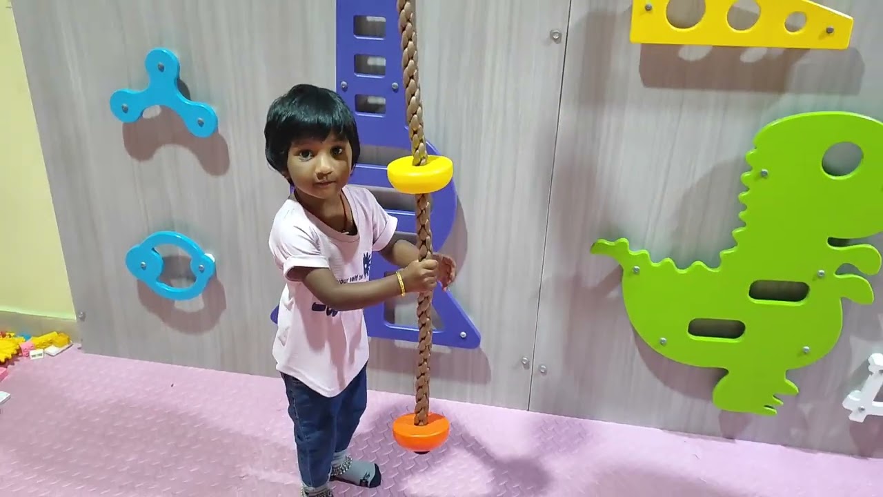 My little princess playing 😘