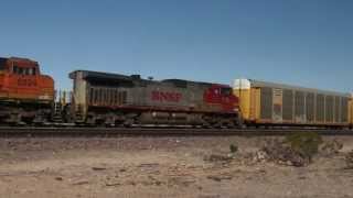 preview picture of video 'BNSF autoracks at Ash Hill, Ca'