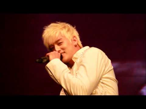 Greeting + Talking - U-Kiss - Hari Belia 2012