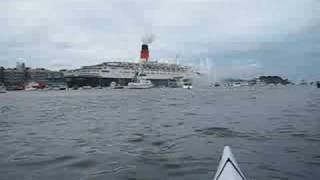 preview picture of video 'QE2 Final Farewell from Stavanger III'