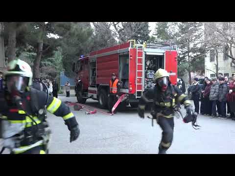 FHN orta məktəbdə təlim keçirib