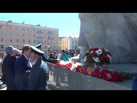 Единороссы и молодогвардейцы почтили память погибших в годы Великой Отечественной войны