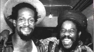 Dennis Brown & Gregory Isaacs - Let Off Supm  (Extended Version)