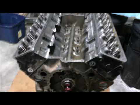 Small Block Chevy - Camshaft Install