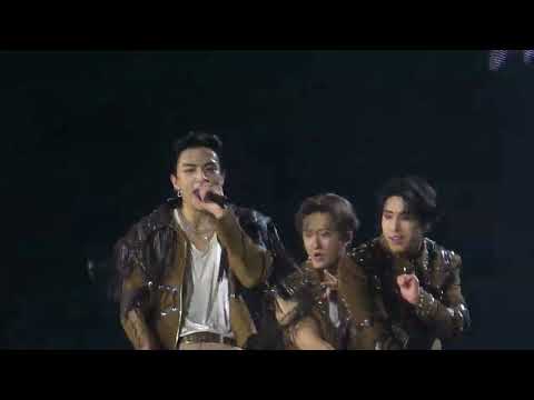 Bleep - Stray Kids dominATE celebrate encore in Korea [101825] semi Hyunjin focus